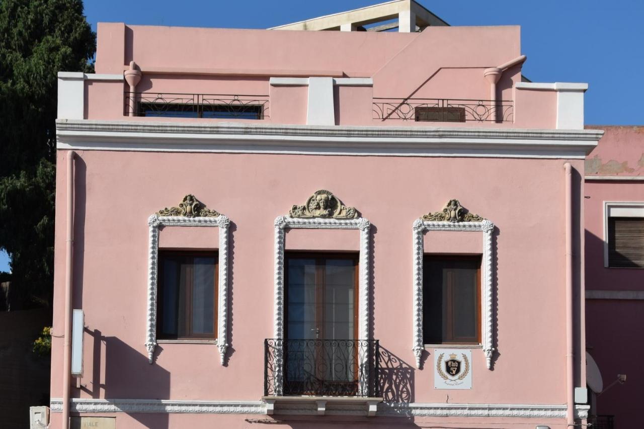 Club 57 Imperial Rooms Кальяри Экстерьер фото